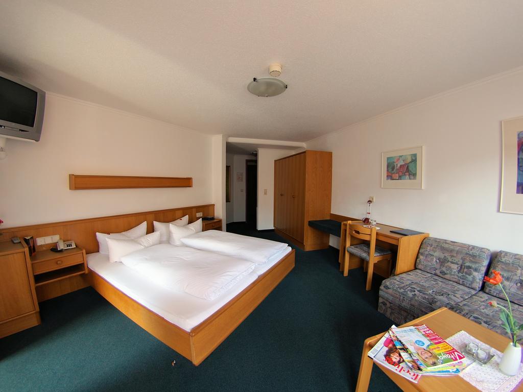 Montana Hotel